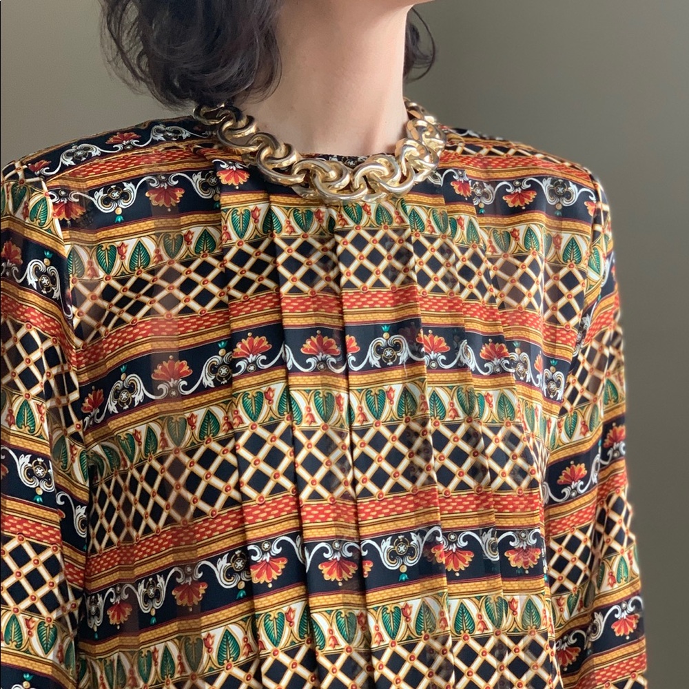 Nikola pleated blouse